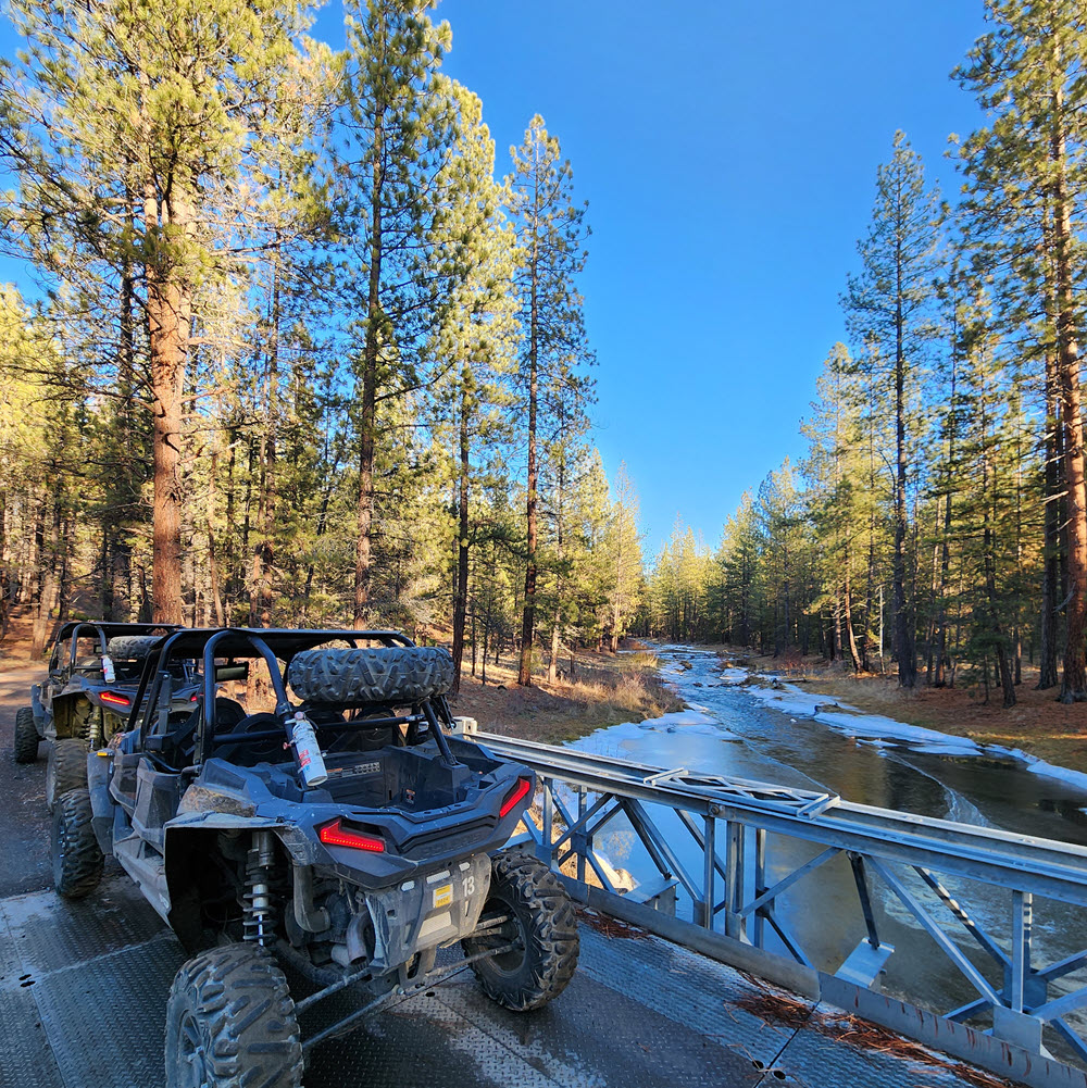 obsidian flow snow tours 2 hour snow mobiling