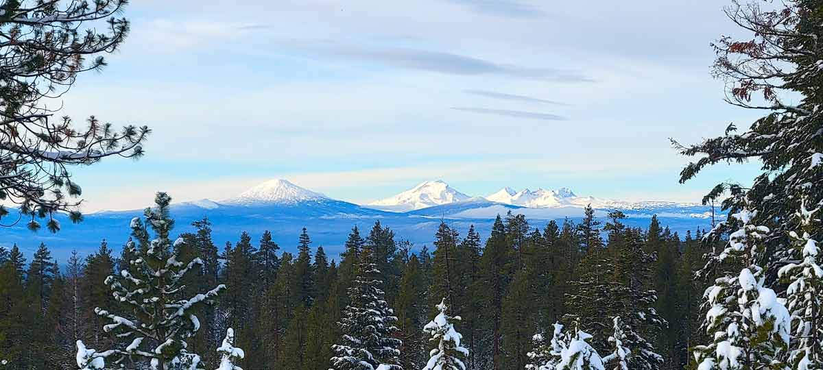 amazing mountain views bend oregon snow mobile tour